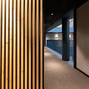 3* ホテル Raval House